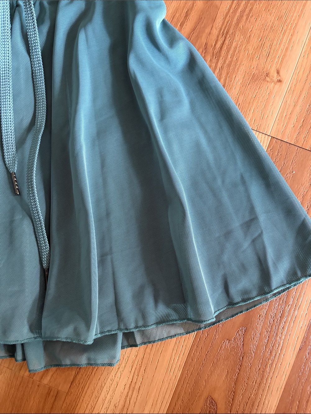 Halara High Waisted Drawstring Contrast Mesh Mini Skort Skirt Mineral Blue NWT - Picture 4 of 8